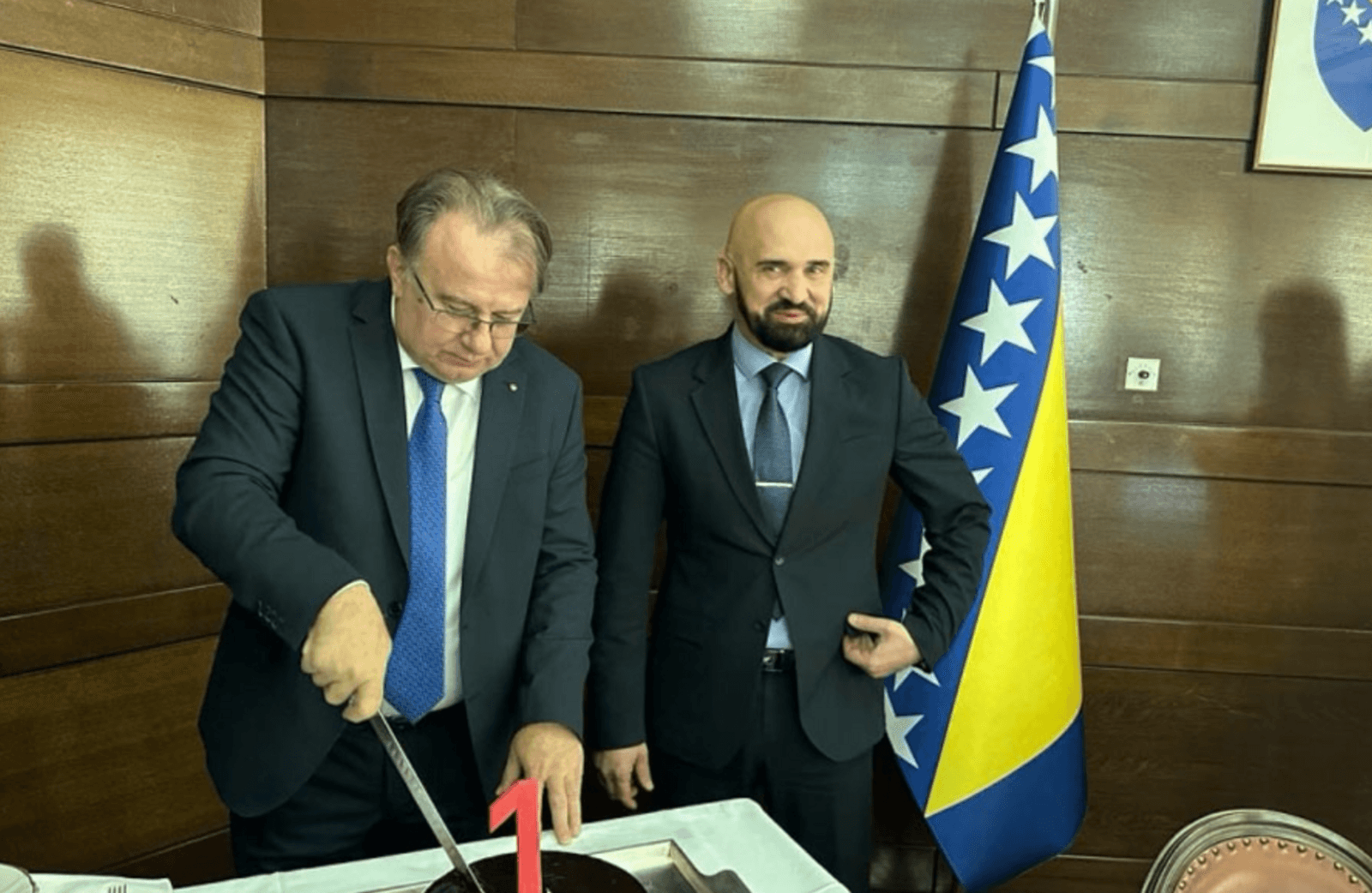 Zatekli ih nespremne: Nermin Nikšić i Ramo Isak jučer nisu htjeli dati iskaz u POSKOK-u; od tužilaca tražili dodatno vrijeme da se “pripreme” - slika 1