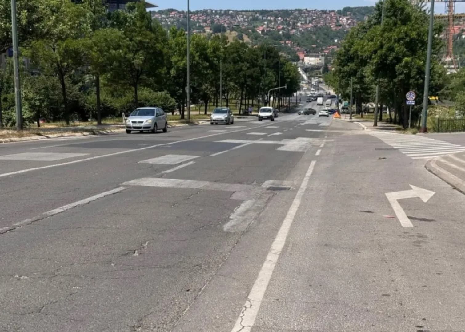 Finansijski raj u Cestama FBiH: Dok se na putevima krpe rupe, gdje idu milioni KM - slika 1
