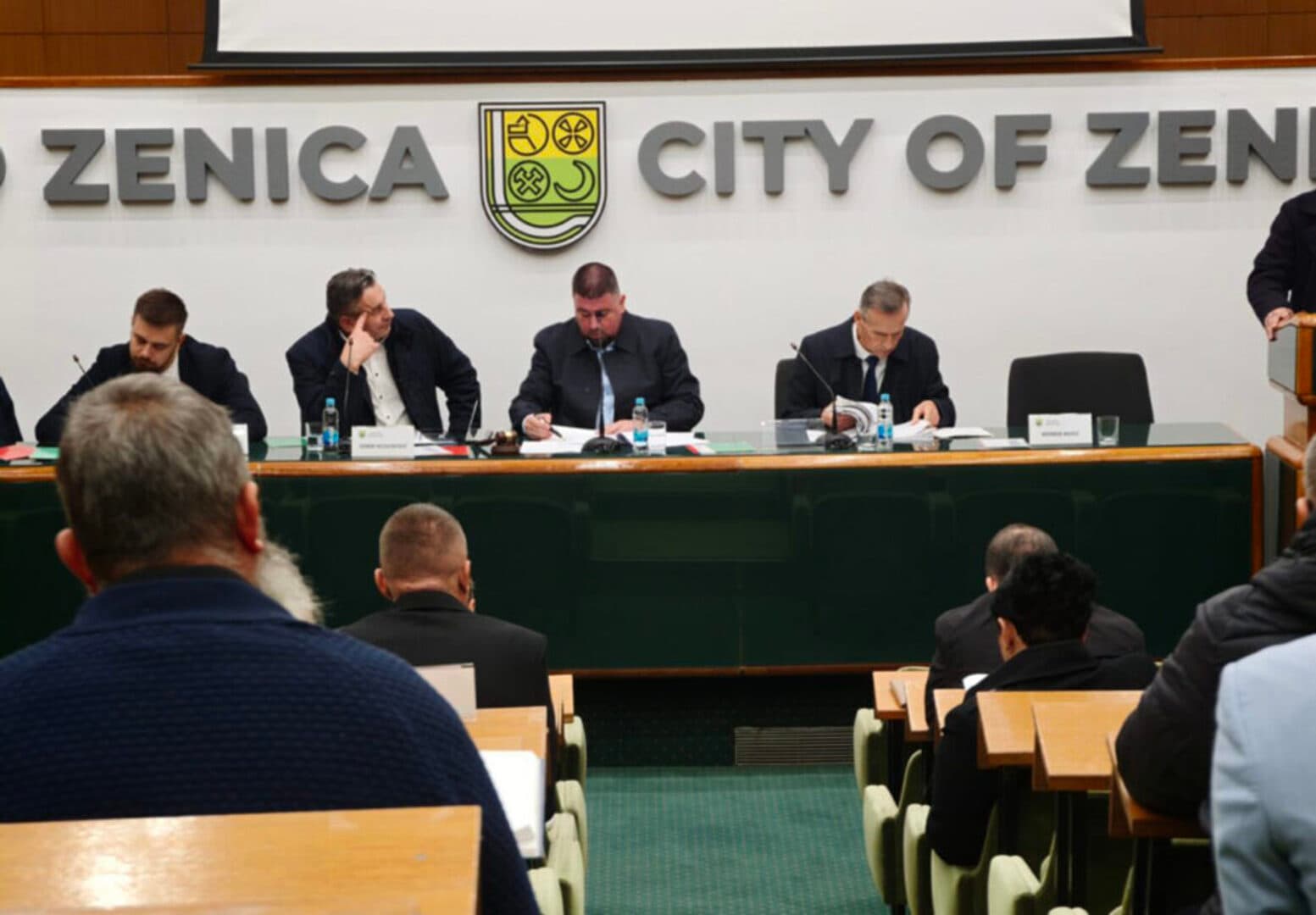 BH Novinari osudili pokušaj udaljavanja medija sa sjednice o poskupljenju grijanja u Zenici - slika 1