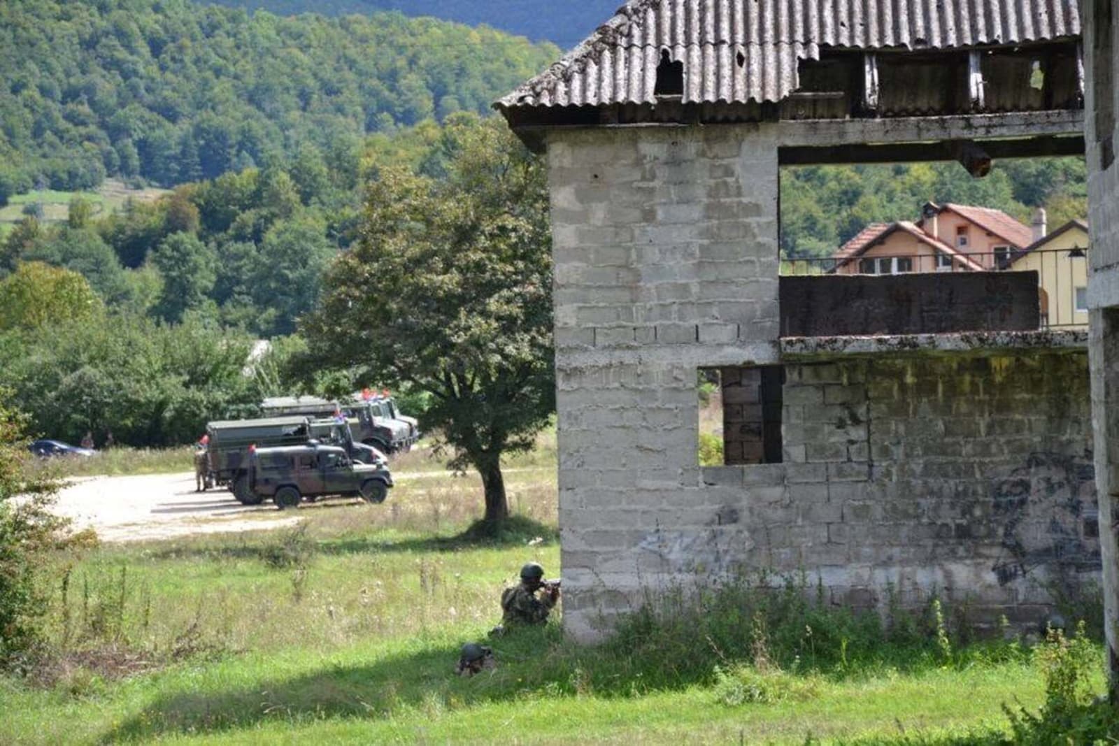 NATO provjerava spremnost Oružanih snaga BiH: Više od 1.200 učesnika velike vojne vježbe na Manjači - slika 1