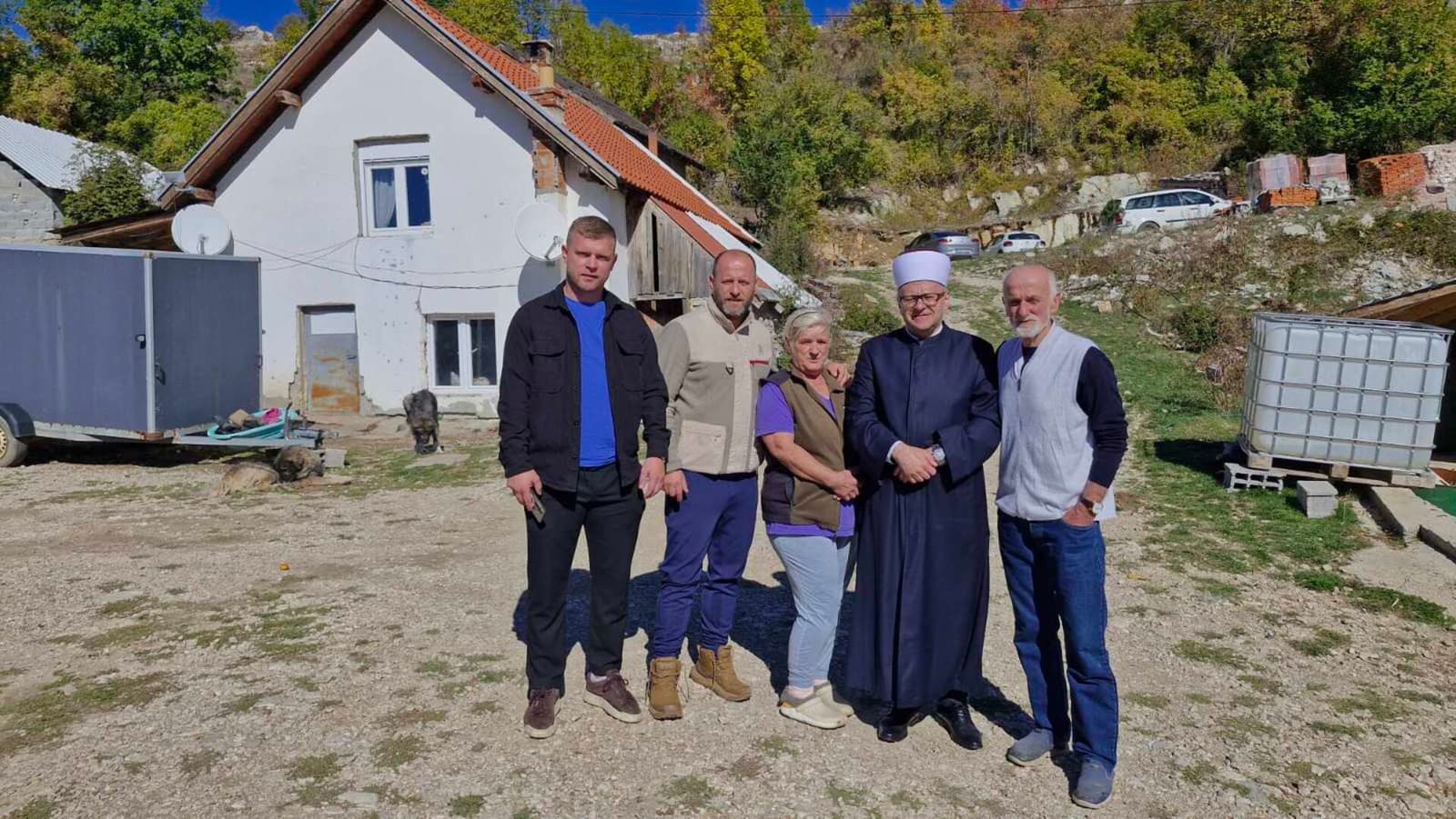 Muftija Dedović posjetio Bošnjake Gacka: Podrška porodicama koje čuvaju život u rodnom kraju - slika 1