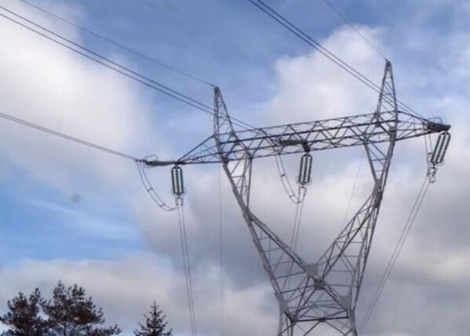 Tri miliona KM dnevno za uvoznu struju: Novi udarac Elektroprivredi Rs