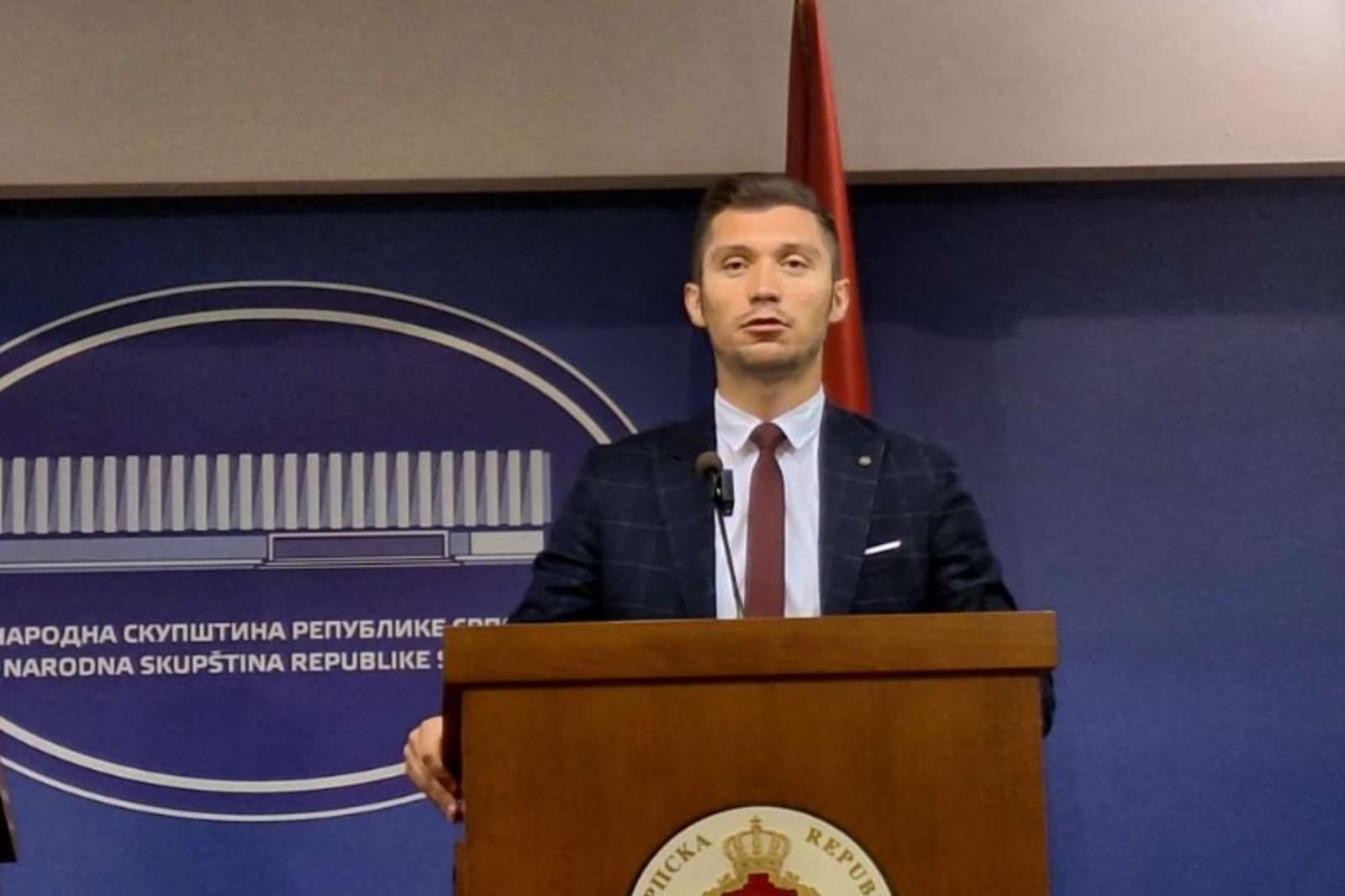 Kresojević o poskupljenju struje: Pred izbore koverta, poslije izbora račun - slika 1