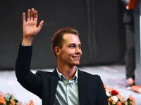 Ko je Adnan Karamujić, mladi zastupnik koji od šefa policije traži odgovore