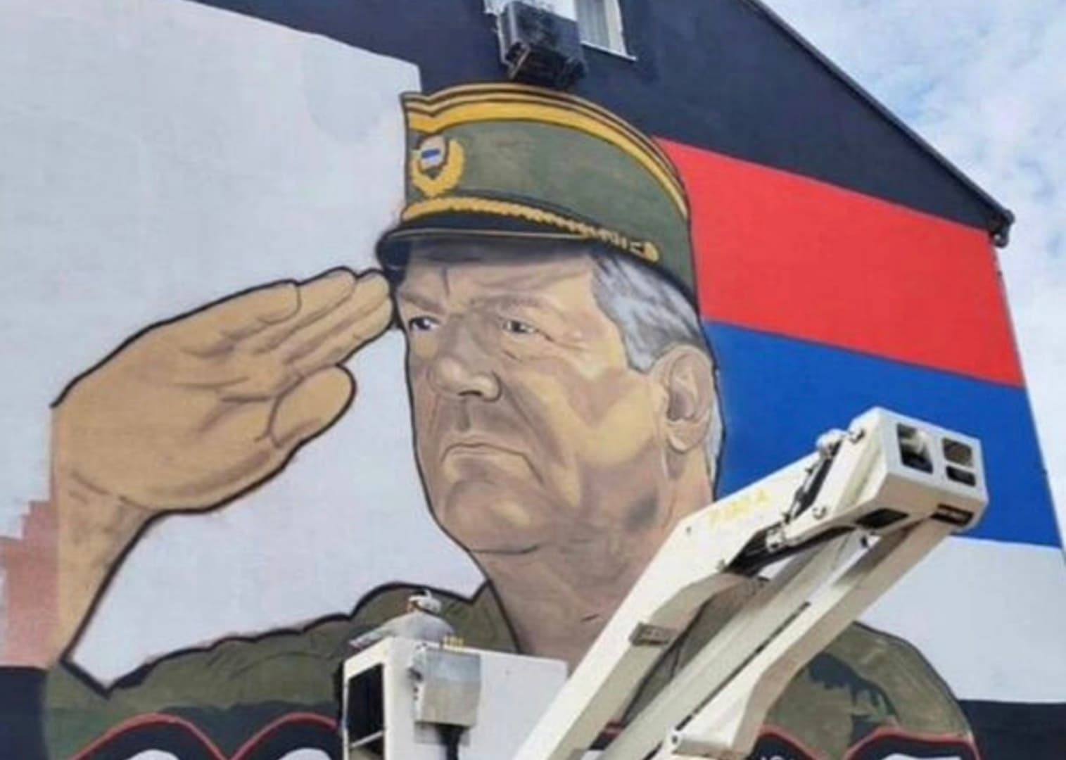 Mladićev mural osvanuo u još jednom bh. gradu - slika 1