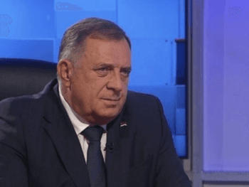 Nema funkciju, ali ima moć - kako je Milorad Dodik postao nedodirljiv?