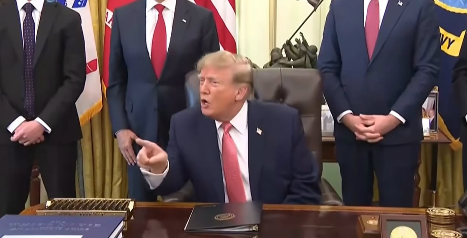 Trump povukao više od 300.000 viza: Na udaru i stranci zbog objava na društvenim mrežama - slika 1