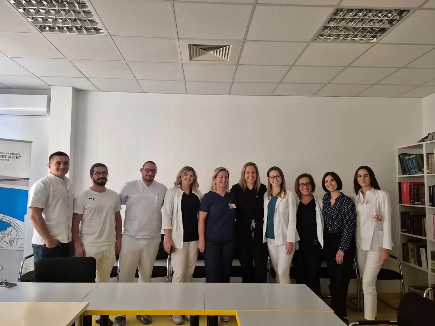 Ljekarka s američkog univerziteta Columbia došla u Mostar: Pomagala pacijenticama i obučavala domaće doktore - slika 1
