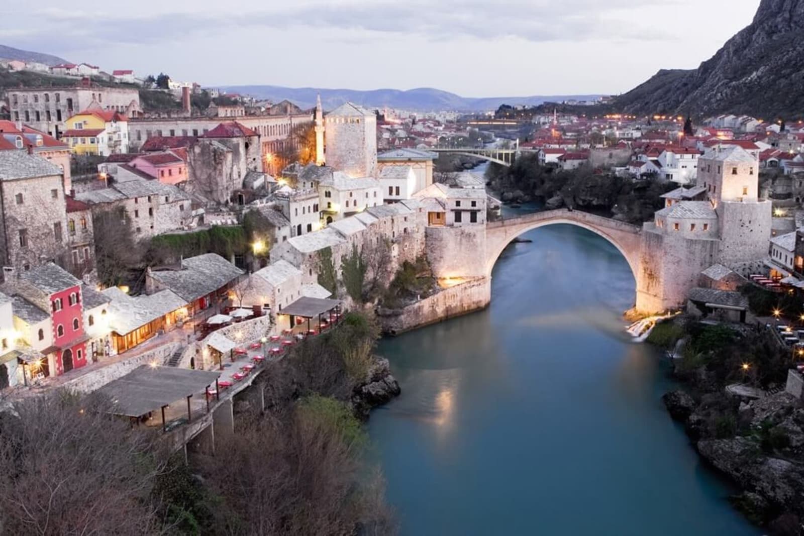 Mostar planira ugradnju solarnih elektrana na 76 javnih objekata, plan je da godišnje uštede 550.000 KM - slika 1