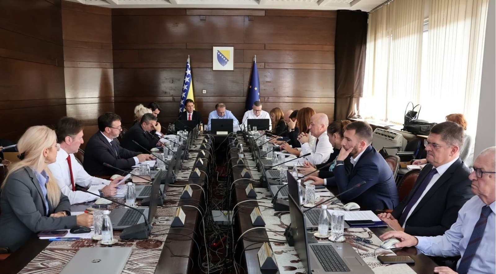 Vlada FBiH donijela novu odluku o zaključanim cijenama za 100 proizvoda - slika 1