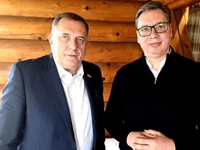 Vučić i Dodik razmjenjivali hvalospjeve na skupu u Nišu, građani lupali u šerpe: "Volimo Rs"