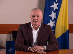 Helez prozvao SDA: „Primanja političara u našoj zemlji jesu velika“