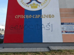 Mladić iz Sarajeva pušten na slobodu nakon natpisa "genocidaši" u Lukavici