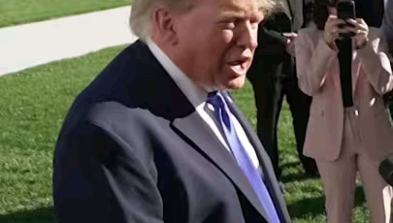 Trump oživio ideju o vojnoj intervenciji na Kubi: Naši ratni brodovi će se na povratku iz Irana zaustaviti kod njih - slika 1