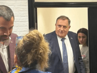 Milorad i Igor Dodik stigli u sjedište SNS-a: U Beogradu s Vučićem čekaju rezultate