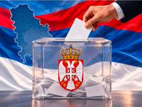 Troje Bošnjaka sa Studentske liste pred ulaskom u Skupštinu Srbije