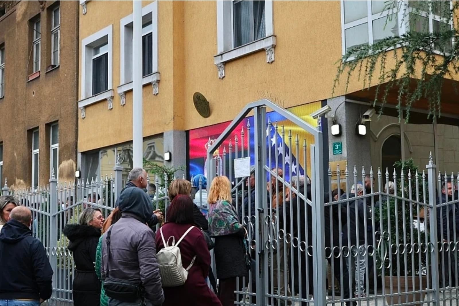 U BiH glasalo više od 16 hiljada državljana Srbije, Vučić dobio 79,2 posto glasova - slika 1