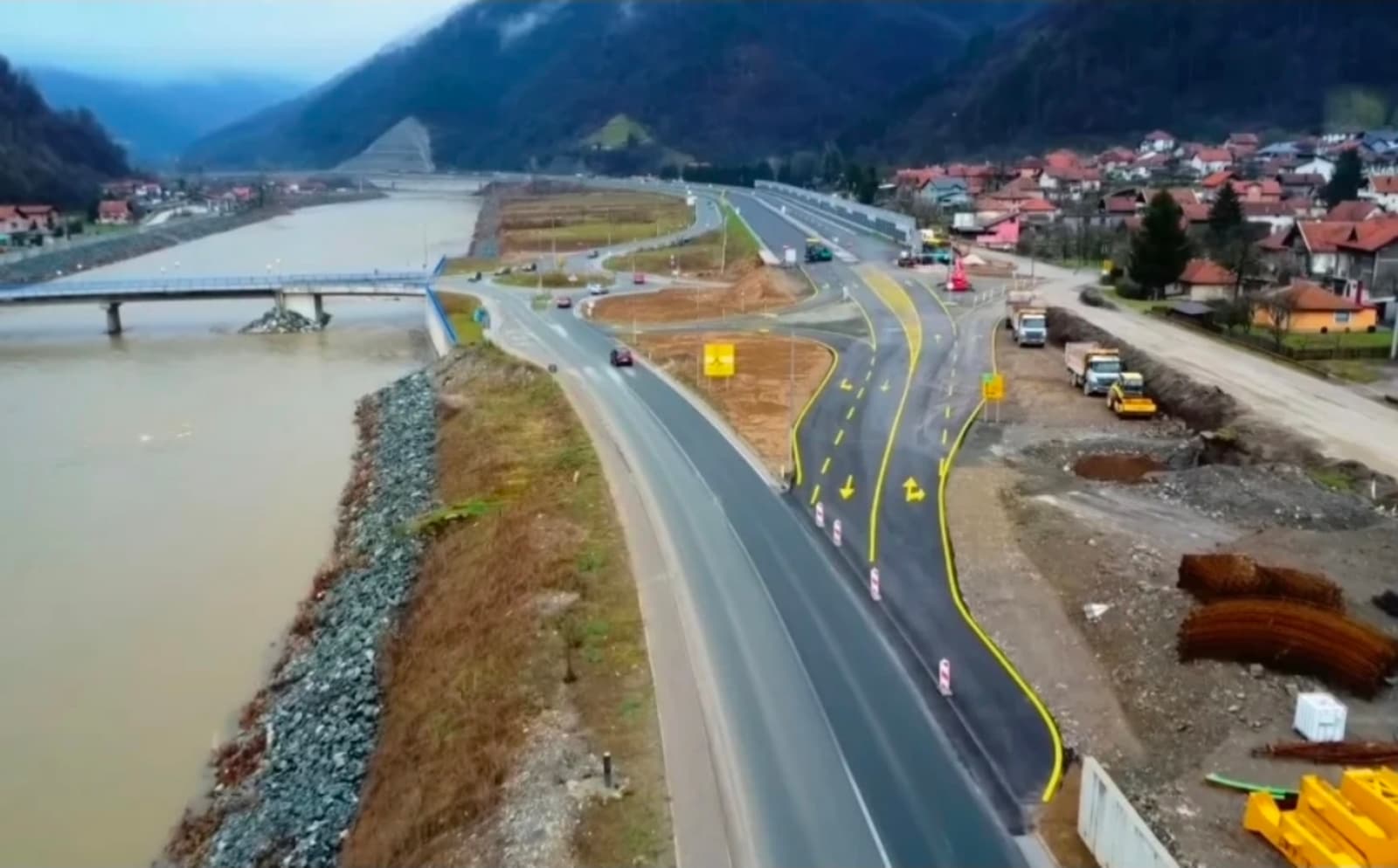 Ozvaničen kraj radova na 20 kilometara autoputa od Zenice do Žepča - slika 1