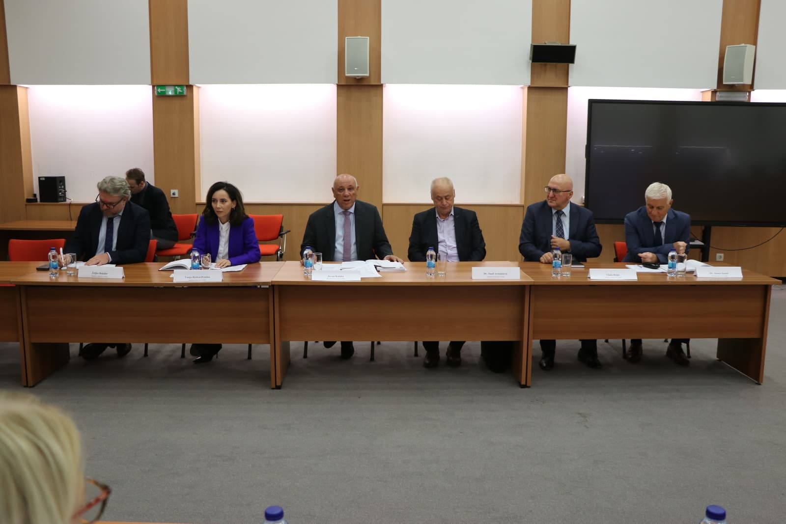 CIK naredio ponovno brojanje u Drvaru: Dodikov SNSD mogao bi izgubiti zastupnika u Skupštini Kantona 10 - slika 1