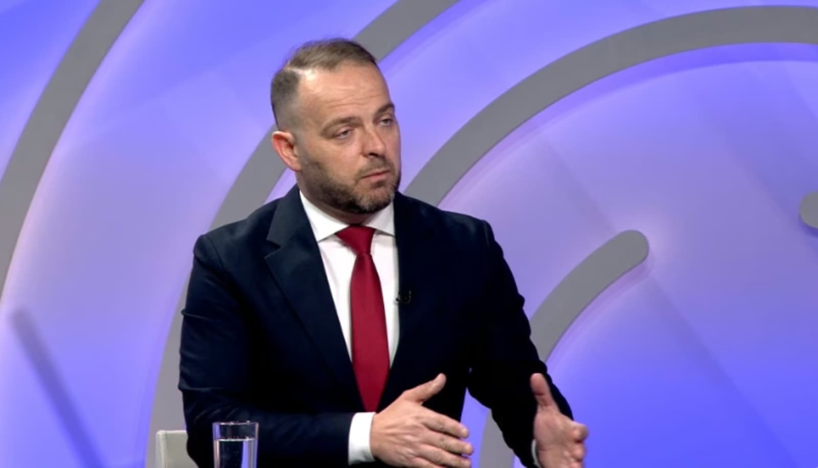 Muslić o formiranju vlasti: Ja ne bih isključivao bilo koga iz tih nekakvih budućih razgovora - slika 1