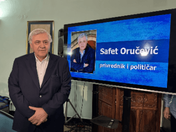 Safet Oručević i reprezentacija BiH u sjedećoj odbojci dobitnici nagrade „Muradif Ćato“