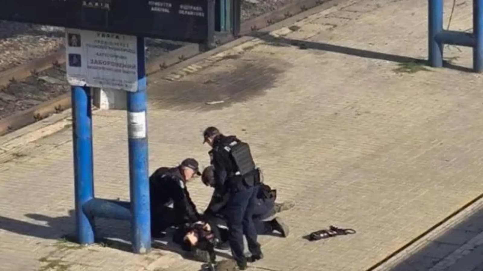 13 mrtvih u ruskom napadu na željezničku stanicu u Dnjepru - slika 1
