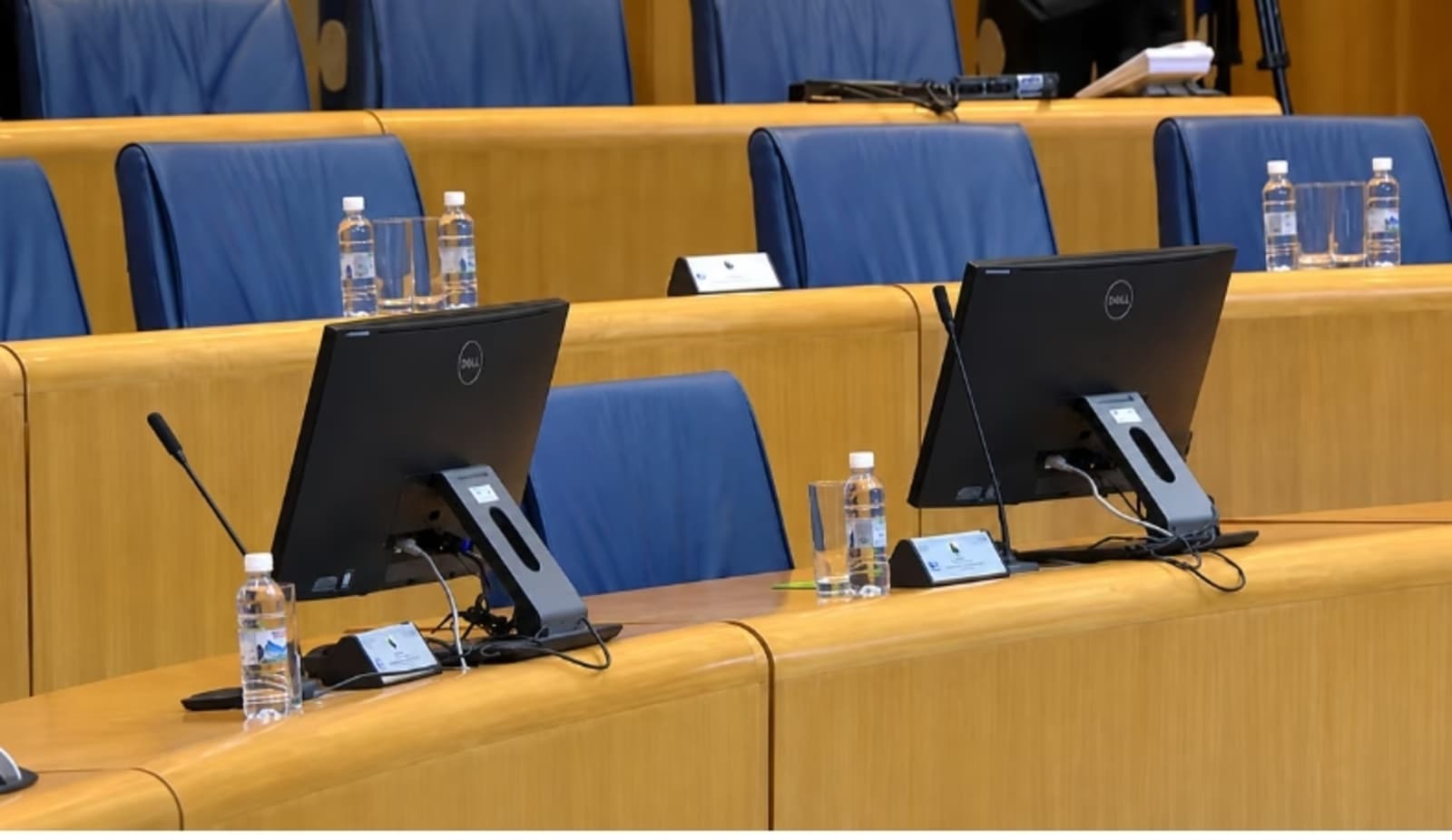 Građani na rubu egzistencije, a funkcionerima u BiH spremaju se još veće plaće - slika 1