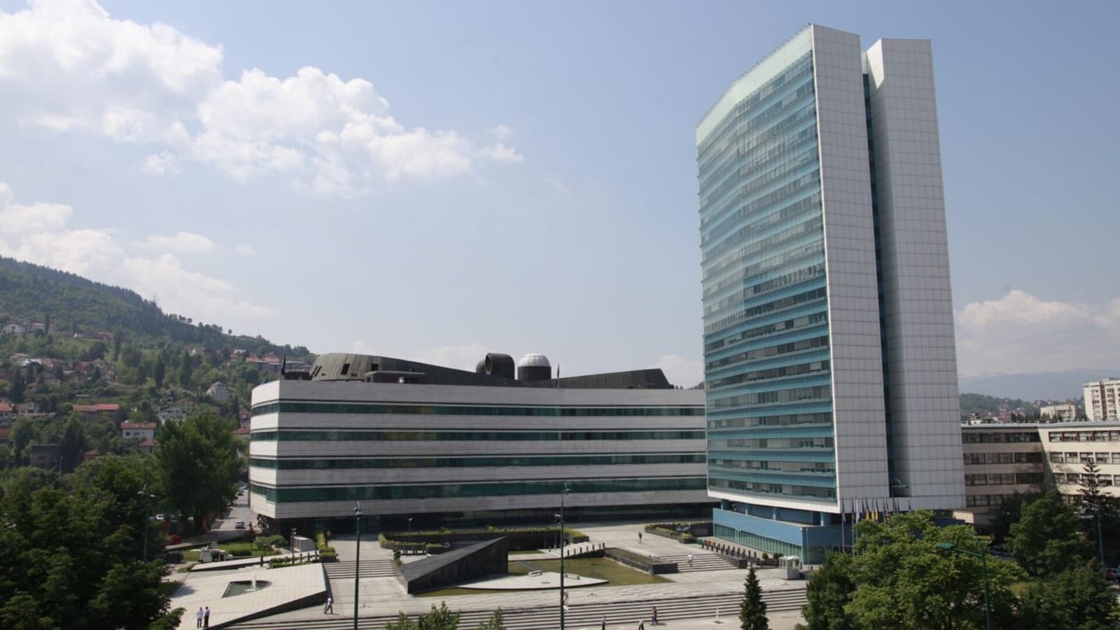 Srbi opet blokiraju. Ovog puta Bošnjacima bi to moglo i odgovarati - slika 1