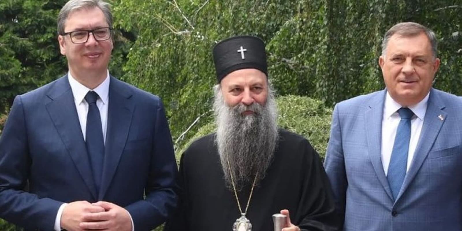 Porfirije - Vučić u mantiji - slika 1