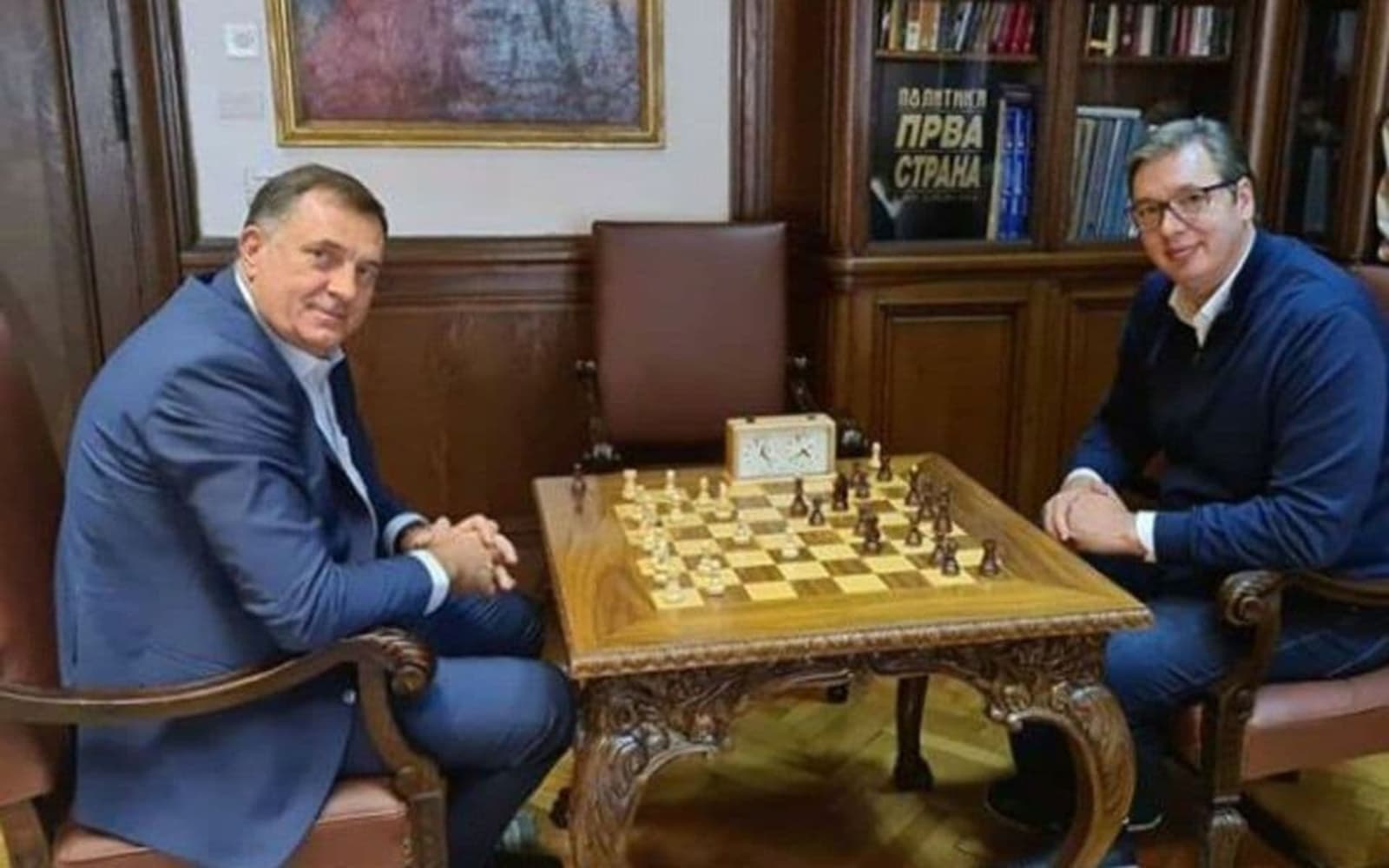 SNS: Poraz Đukanovića strateški je interes Srbije - slika 1