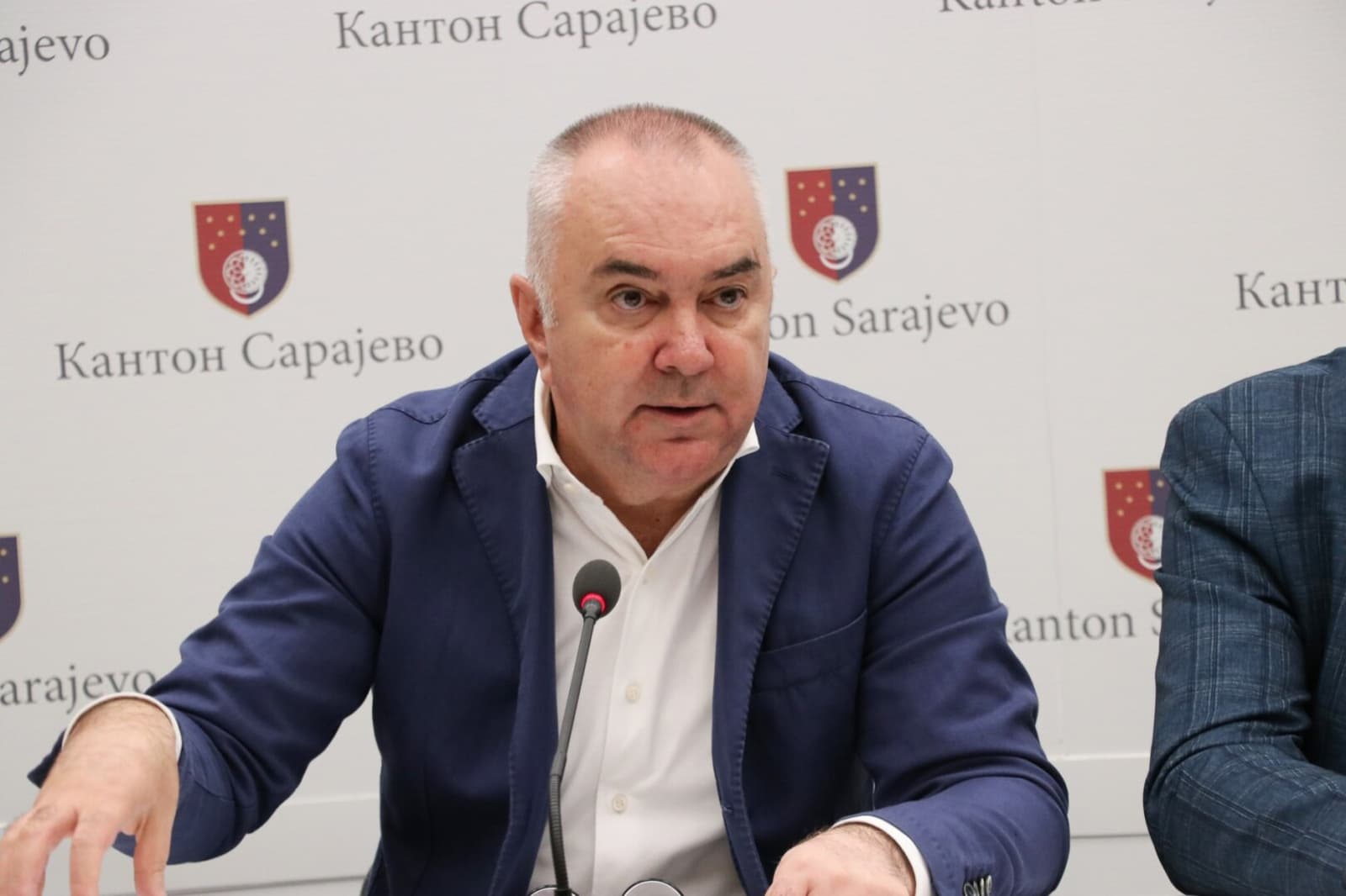 Nakon odluke o interkonekcijama: Neka dugo žive Komšić i Bećirović! - slika 1