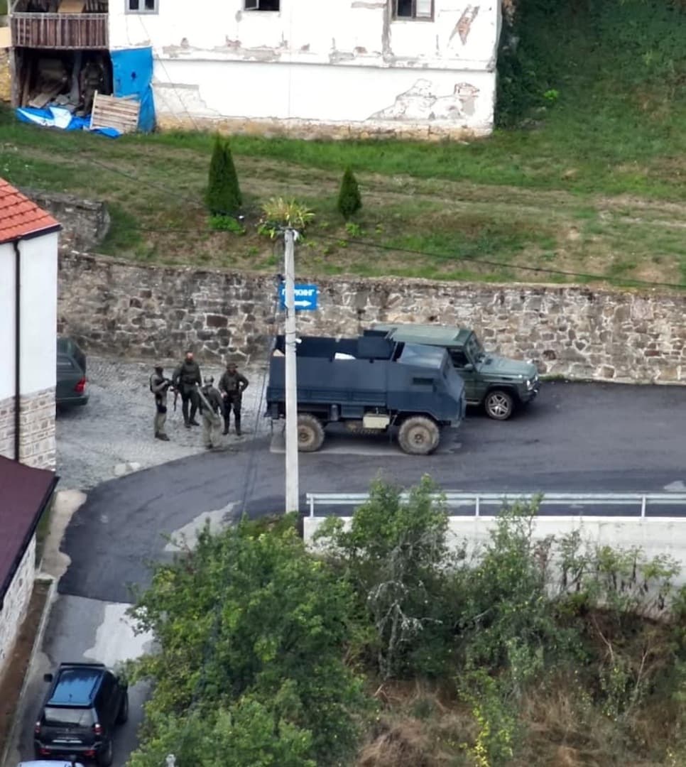 Sa srpskim teroristima u manastiru na Kosovu i Rusi - slika 1