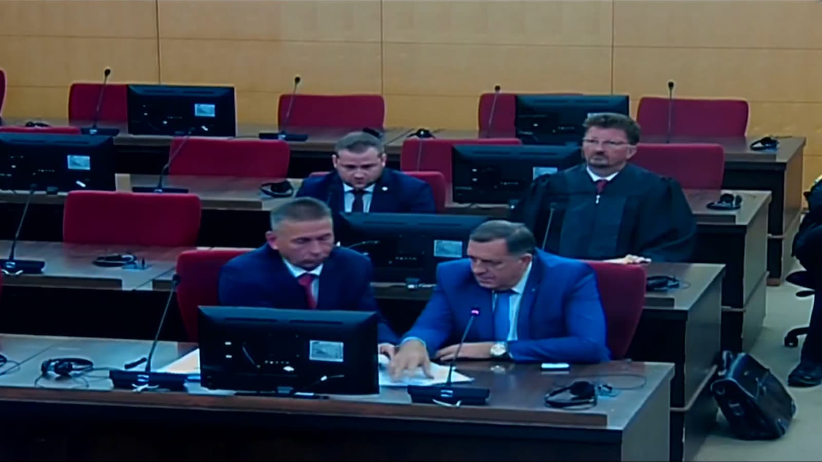 Pogledajte Dodika na optuženičkoj klupi Suda BiH - slika 1