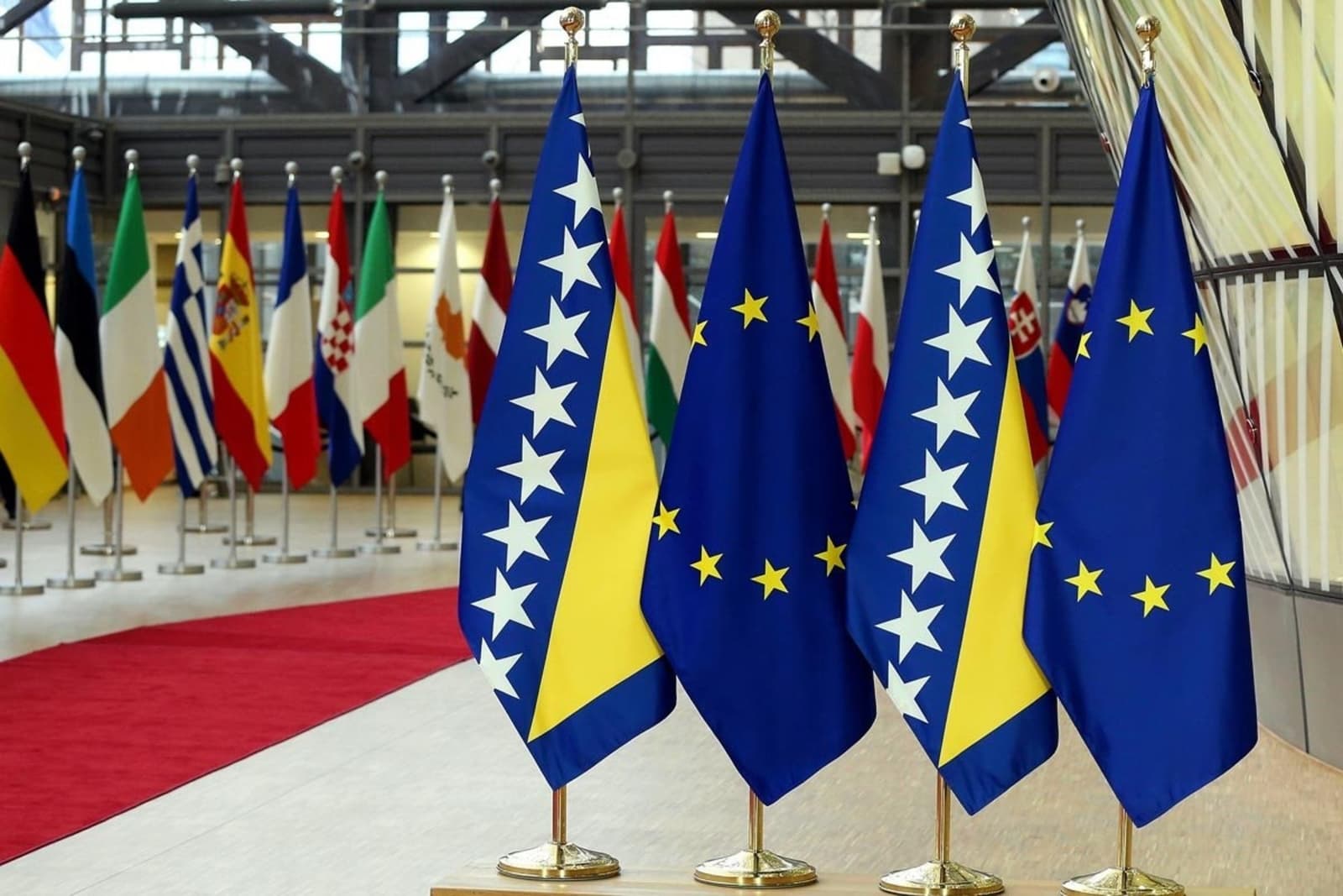 Težak udarac za Trojku. A i HDZ: BiH bez otvaranja pregovora o članstvu u EU - slika 1