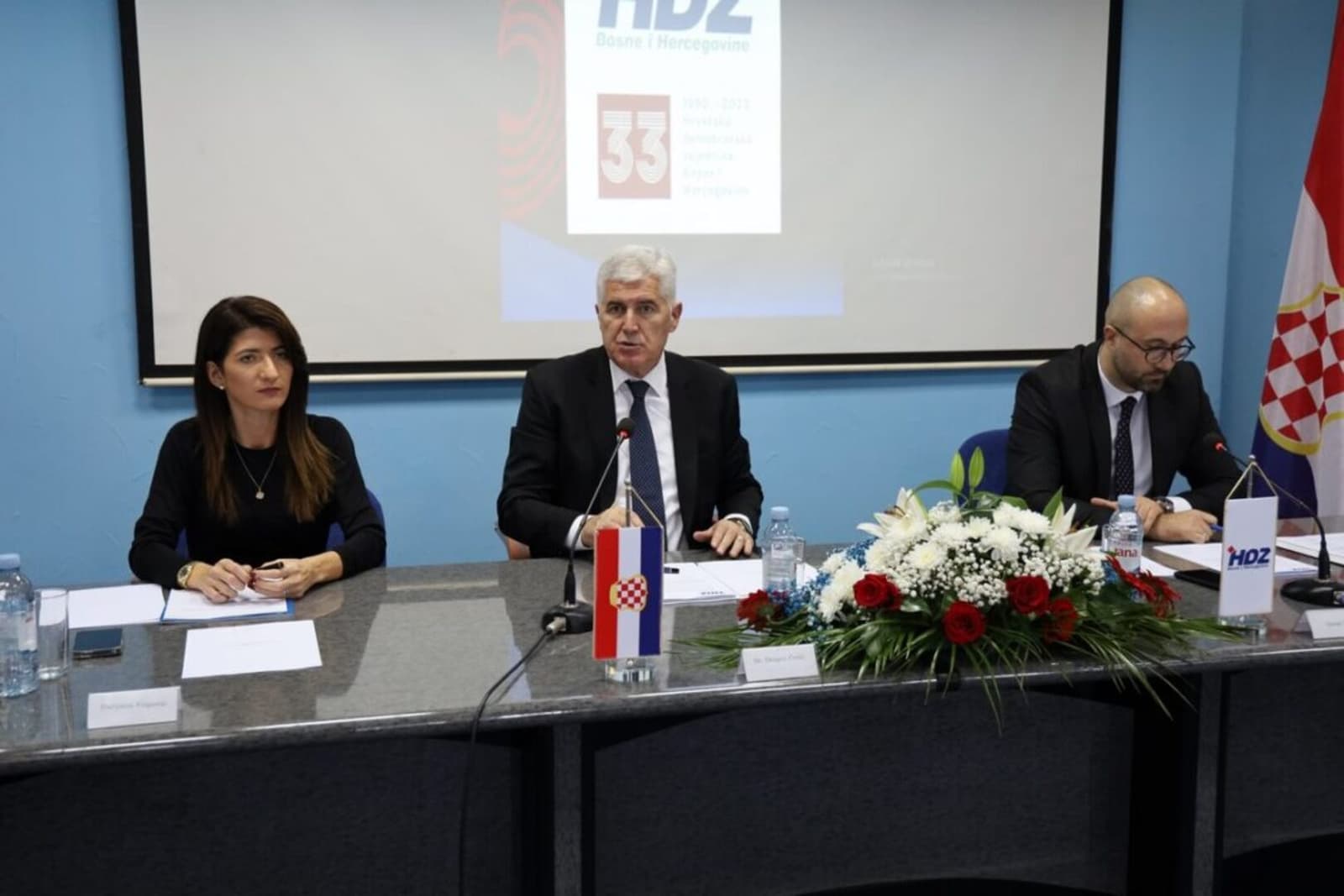 Predsjedništvo HDZ BiH u Tuzli: Legitimno predstavljanje! - slika 1