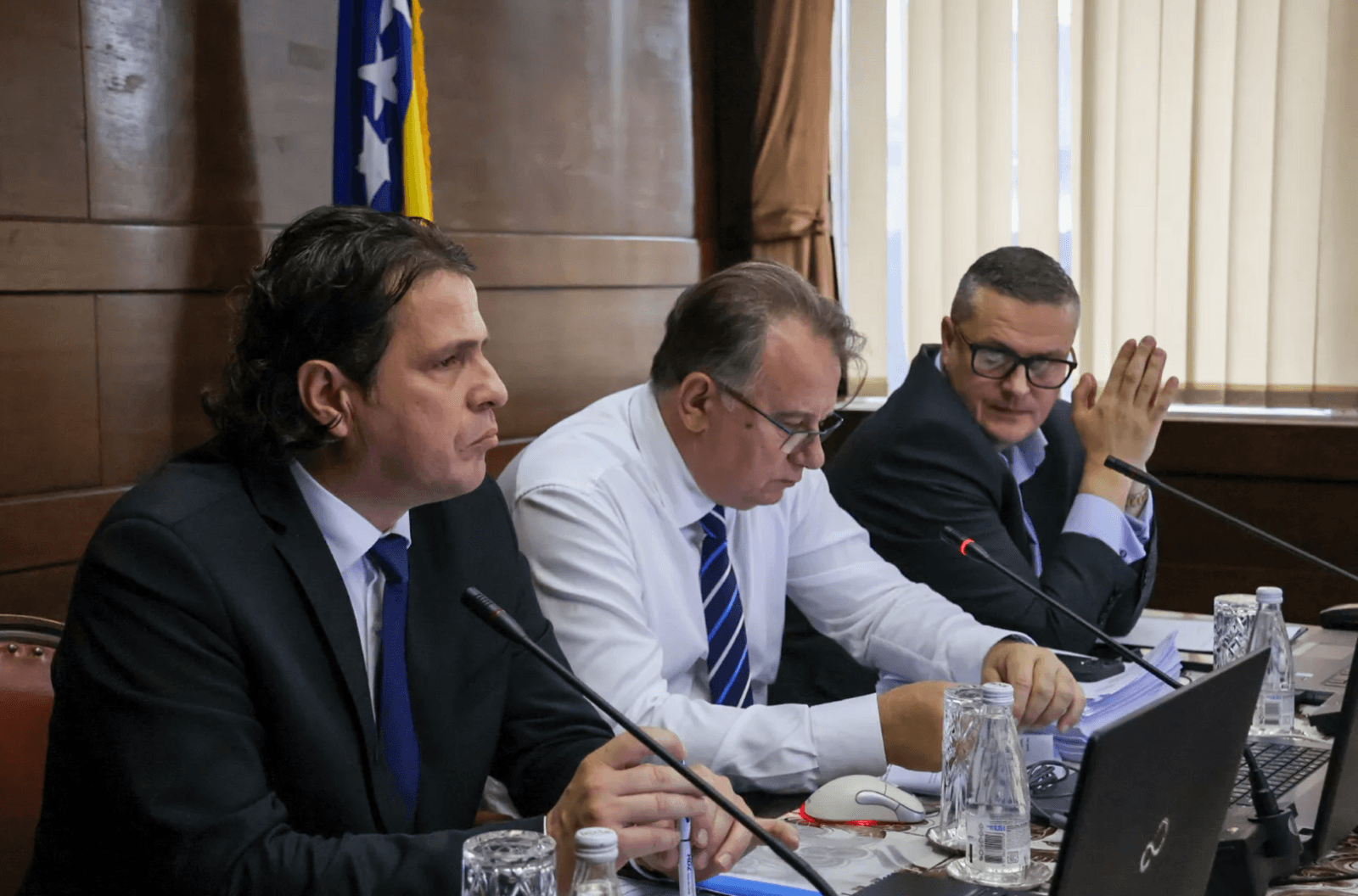 Vlada FBiH tvrdi da BiH nije siromašna: Ali kako onda nema novca za djecu, oboljele.. - slika 1