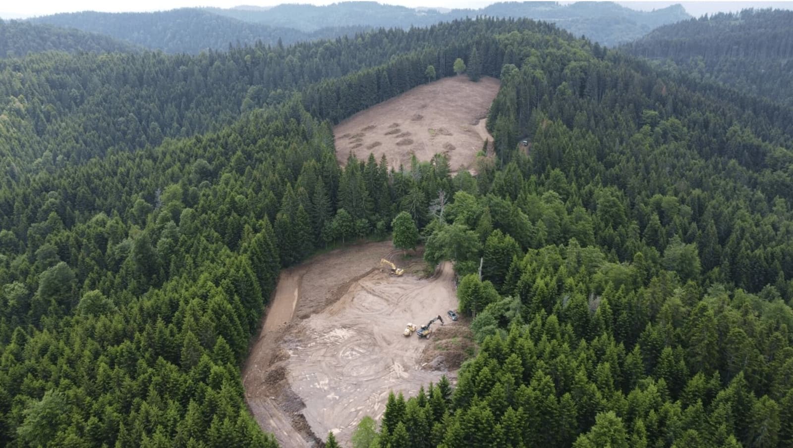 Schmidt odobrio, Nikšić proveo udar na državnu imovinu - slika 1