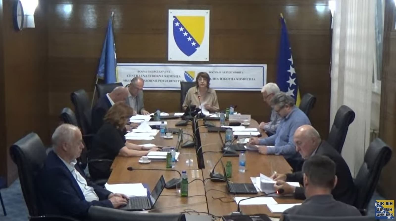 CIK upozorava stranke zbog preuranjene kampanje: Kazne i do 30.000 KM! - slika 1