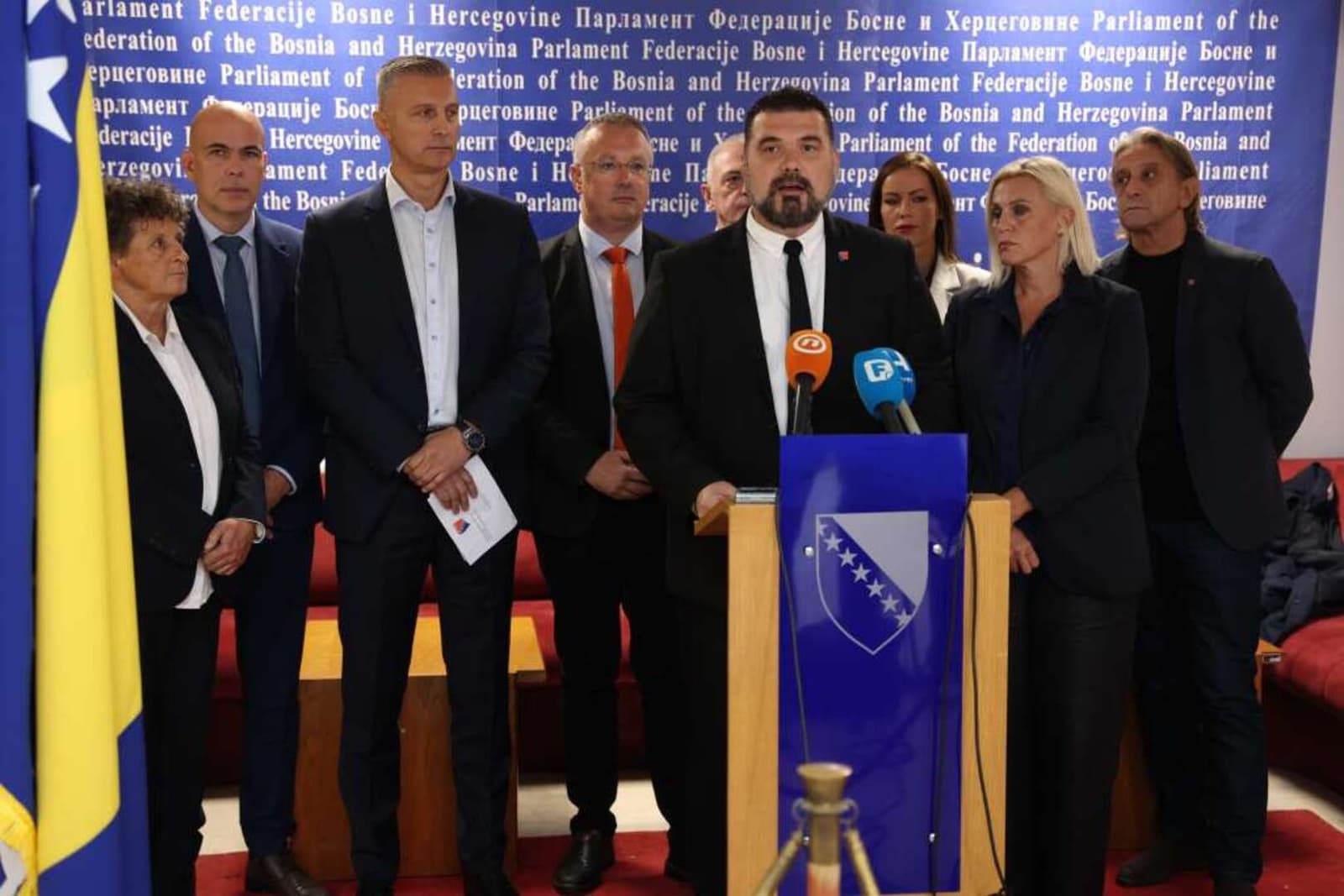 DF poziva Tužilaštvo da isprovjerava Nikšićevo trošenje para - slika 1