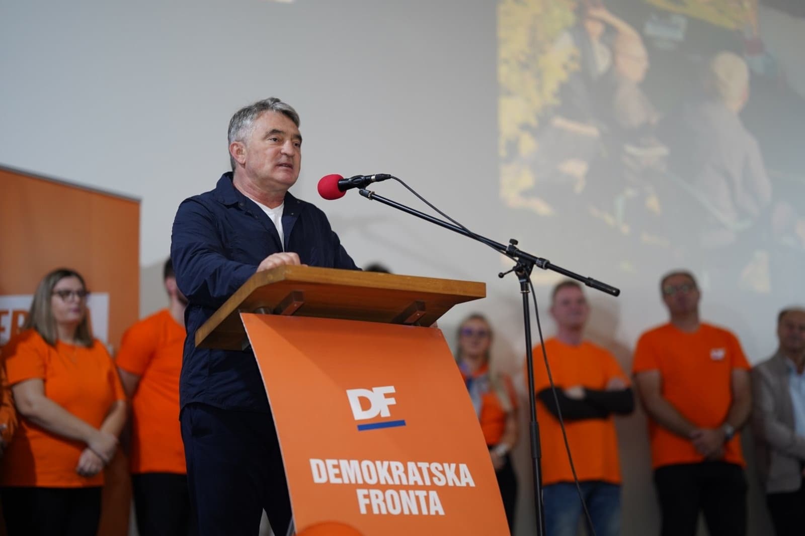 Komšić u Maglaju: DF ima puno pravo izaći pred ljude, ne vrijeđamo nikoga, idemo pošteno - slika 1
