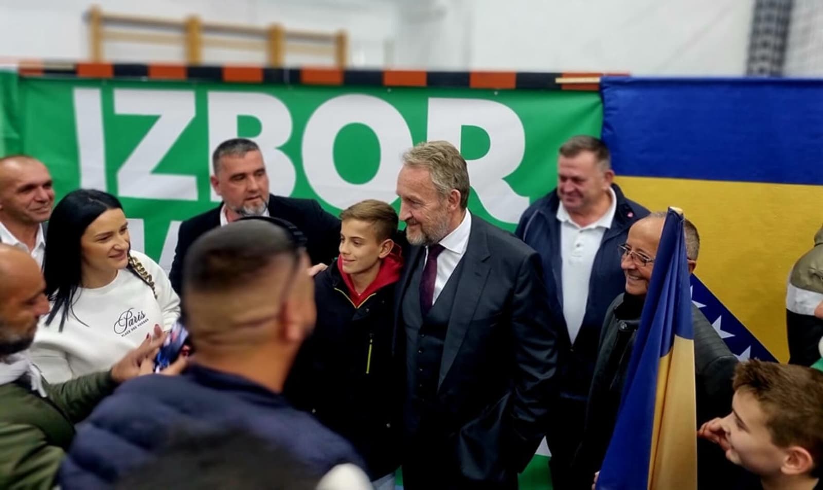 Izetbegović u Srebrenici i Bratuncu: "Nemamo problem sa Srbima" - slika 4