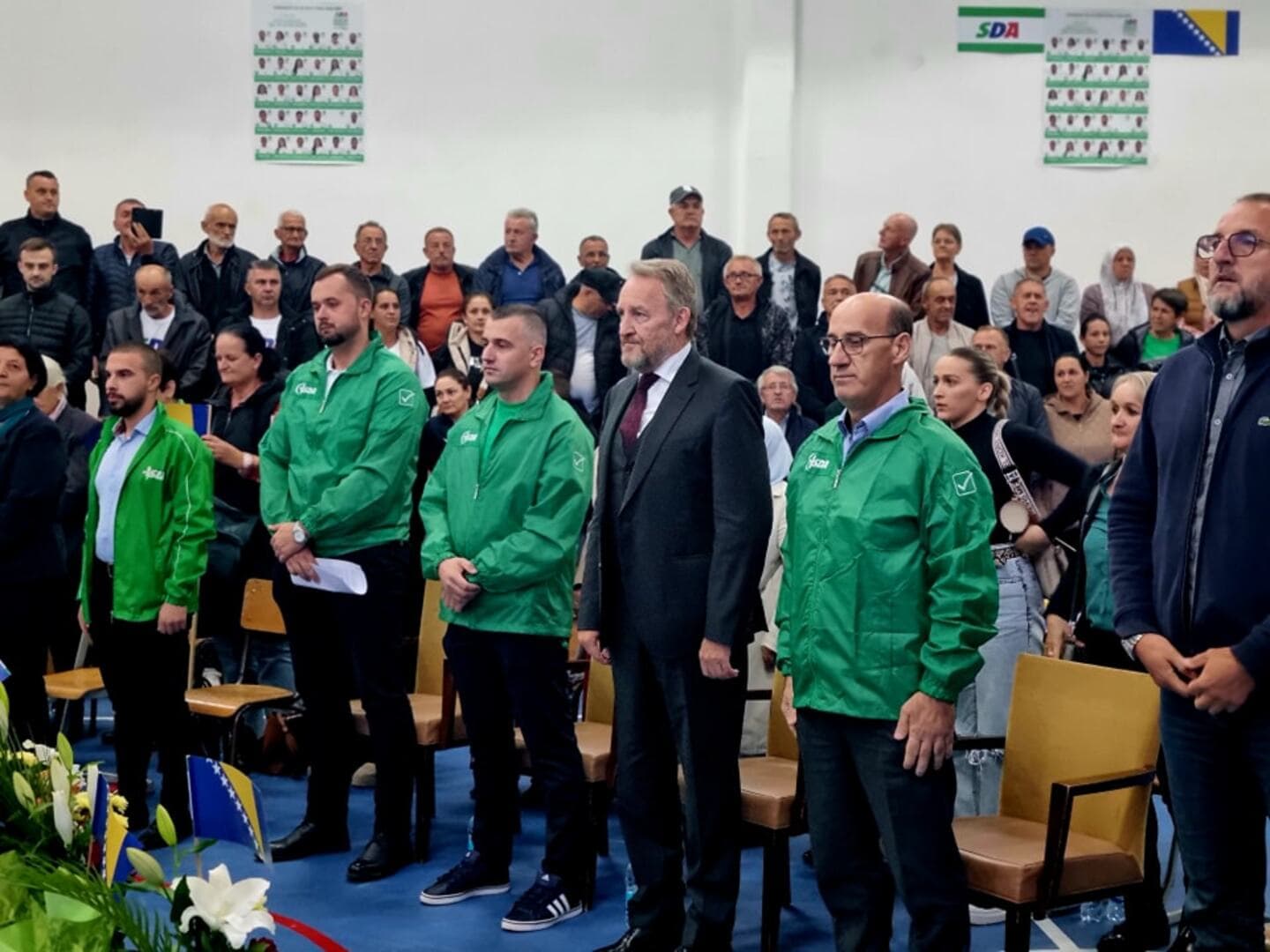Izetbegović u Srebrenici i Bratuncu: "Nemamo problem sa Srbima" - slika 16