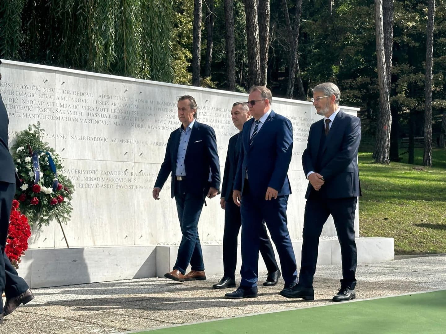 Nikšić proučio fatihu! Jasmin nije - slika 8