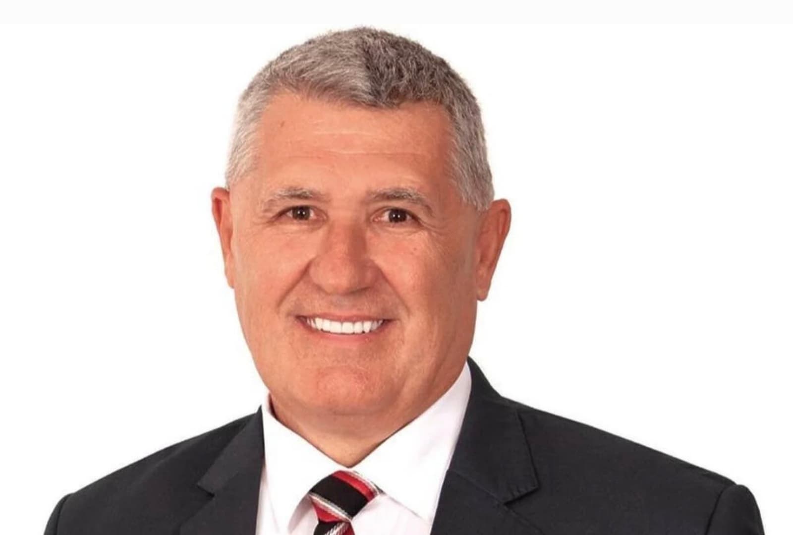 Boris Horvat ubjedljivo vodi u Velikoj Kladuši - slika 1