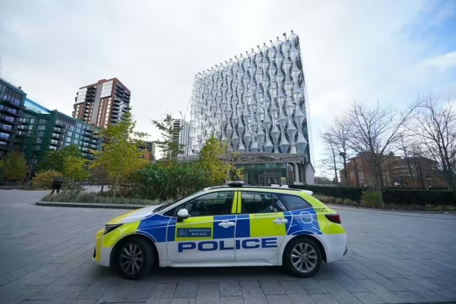 Zbog eksplozije u blizini: Zatvorena ambasada SAD u Londonu - slika 1