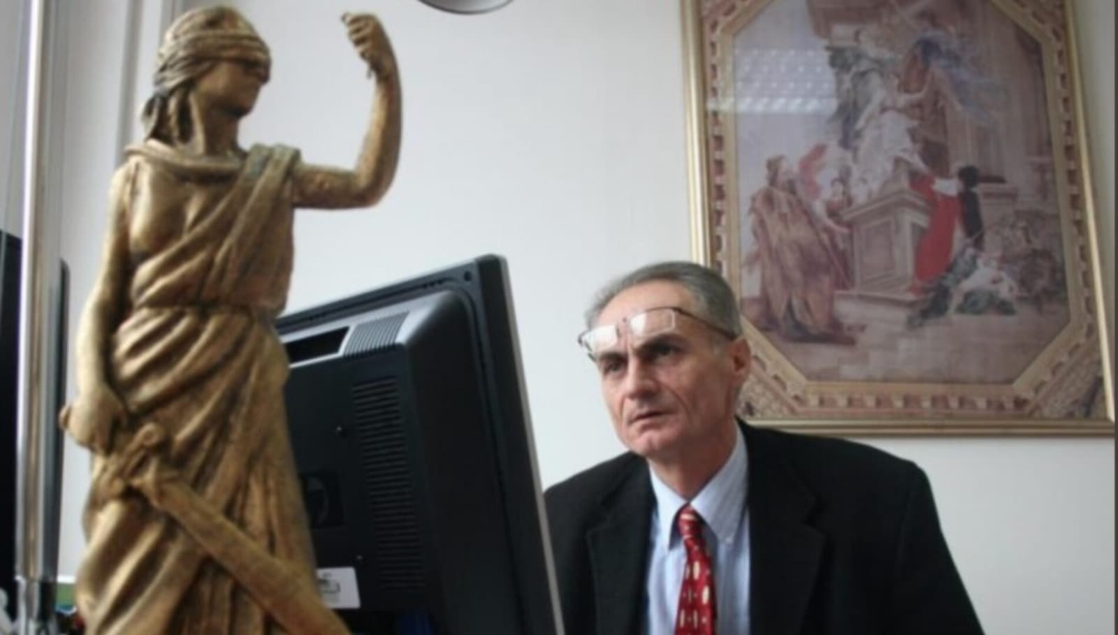 Sud BiH upozorava penzioniranog sudiju Perića - slika 1