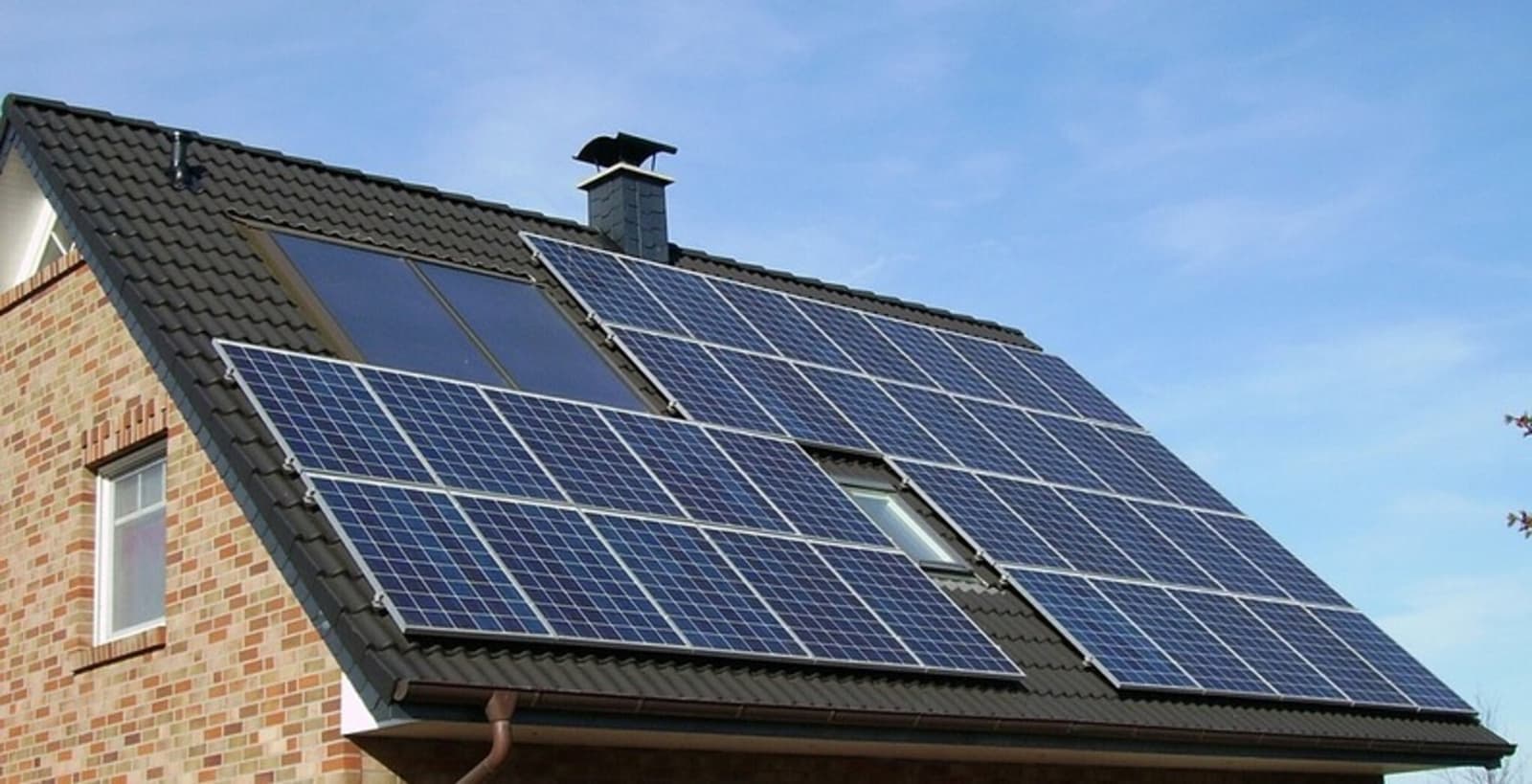 USK: Za solarne panele na krovu samo jedan papir - slika 1