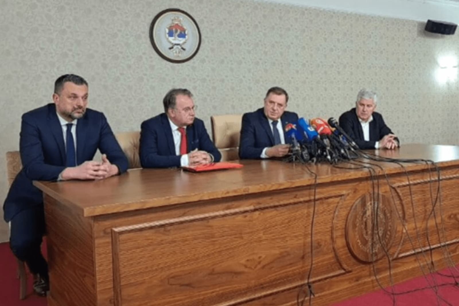 Kamo dalje, Konače: Trojka se “obračunava” sa Dodikom dajući Čoviću sve što zatraži! - slika 1