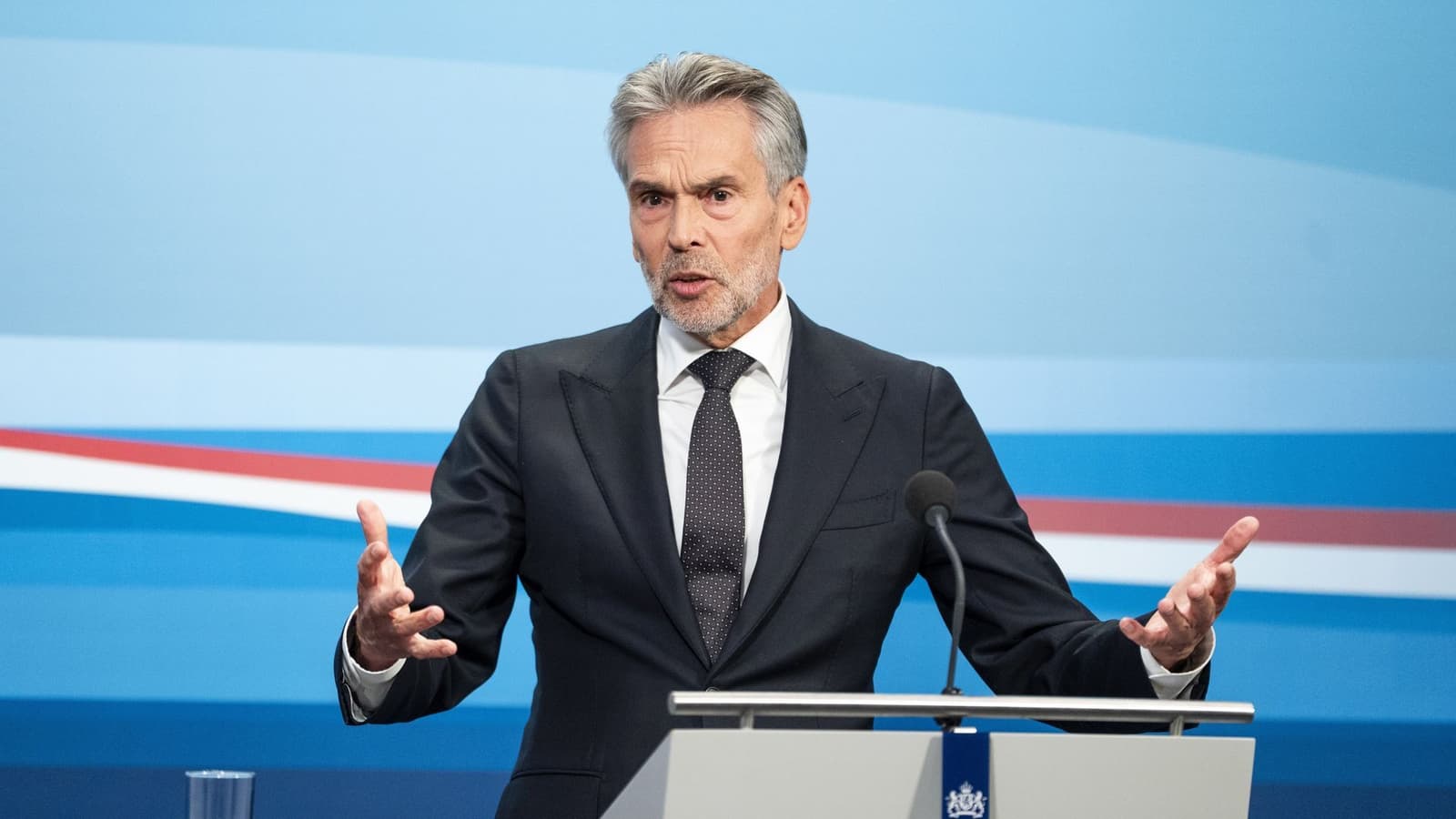 Premijer Nizozemske podnio ostavku - slika 1