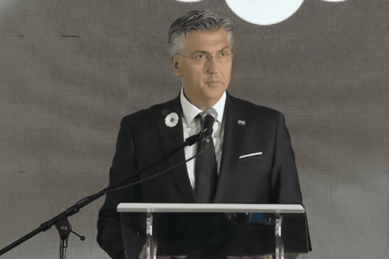 Plenković u Srebrenici: Priznavanje tuđih za skrivanje svojih zločina - slika 1